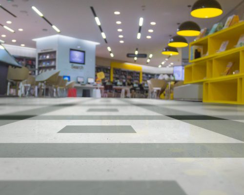 ambientada_comercial_área-de-venda-e-exposição_paviflex_paviflex-natural_thru_0_placa_9205103-9205435-9205423_1557167932_8636x4810