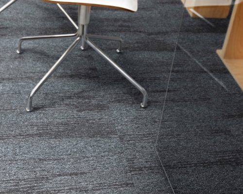 ambientada_corporativo_escritorios-privados_carpetes_desso_essence-structure_0_placa_710400009_1548332866_2000x3000